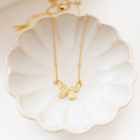 18K Gold Plated Butterfly Pendant Necklace - Picture 2 of 8